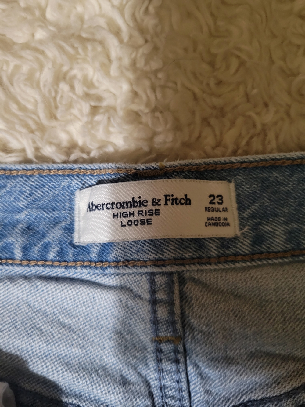 Abercrombie High Rise Loose Jean Light Blue Cotton Lyocell Blend W23 X L26 - Picture 5 of 16